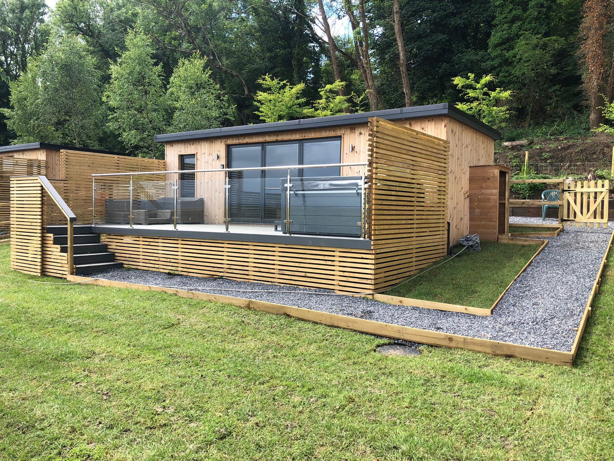 The Caswell Bay Hide Out — A luxury hideaway with sea views & a private hot tub