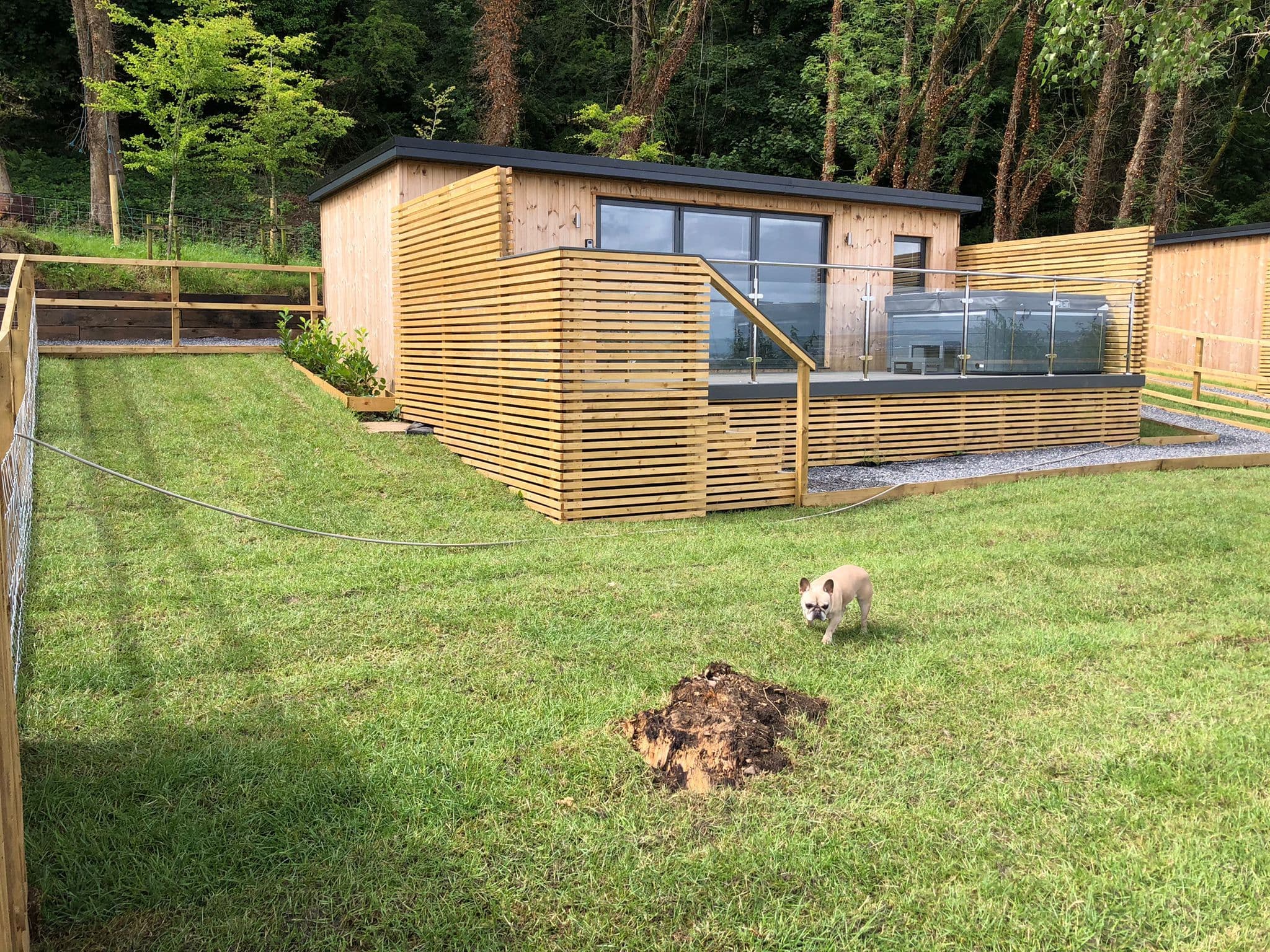 The Caswell Bay Hide Out — A luxury hideaway with sea views & a private hot tub